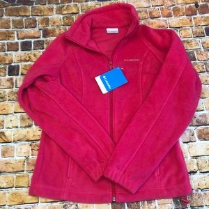 Fuchsia pink fleece Columbia jacket